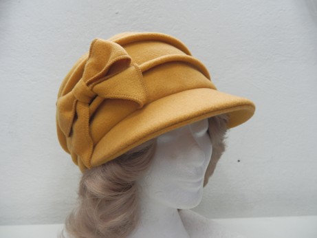 Zimní elegantní kšiltovka hořčicová