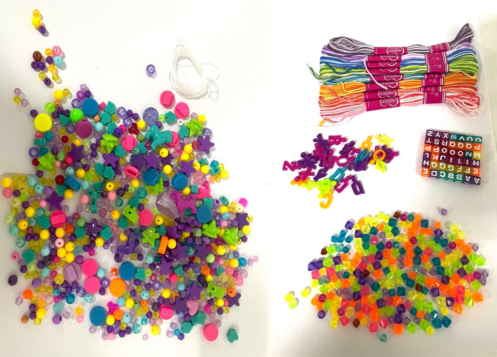 Výroba náramků Friendship