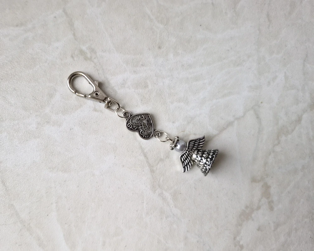 Přívěsek ANDĚLÍČEK se srdíčkem