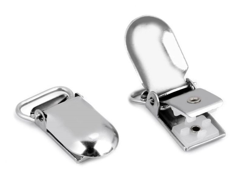 Šlový závěs / zapínání