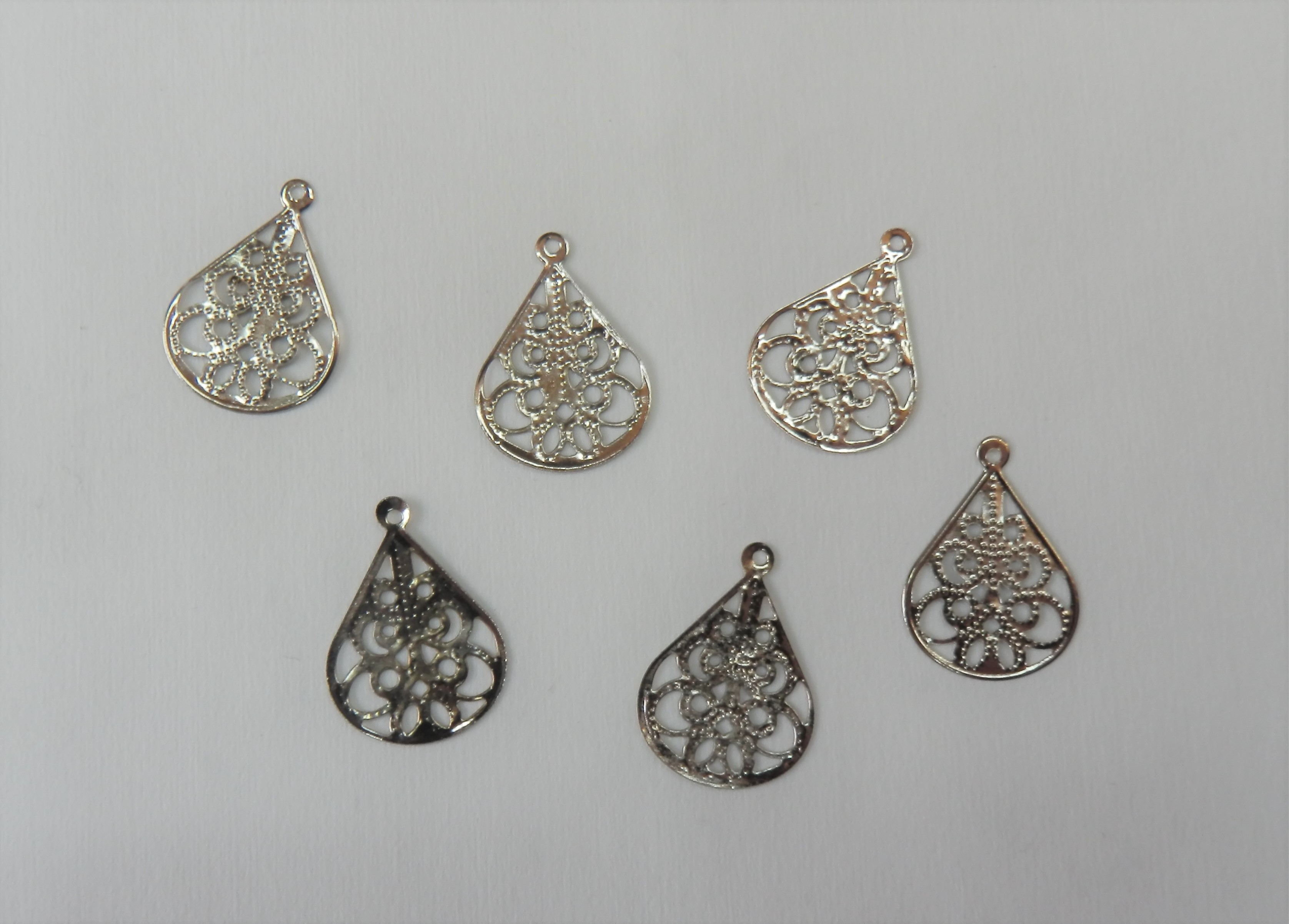 Přívěsek slza 1pár