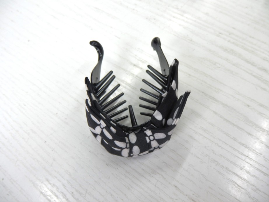 Banánek do vlasů černý