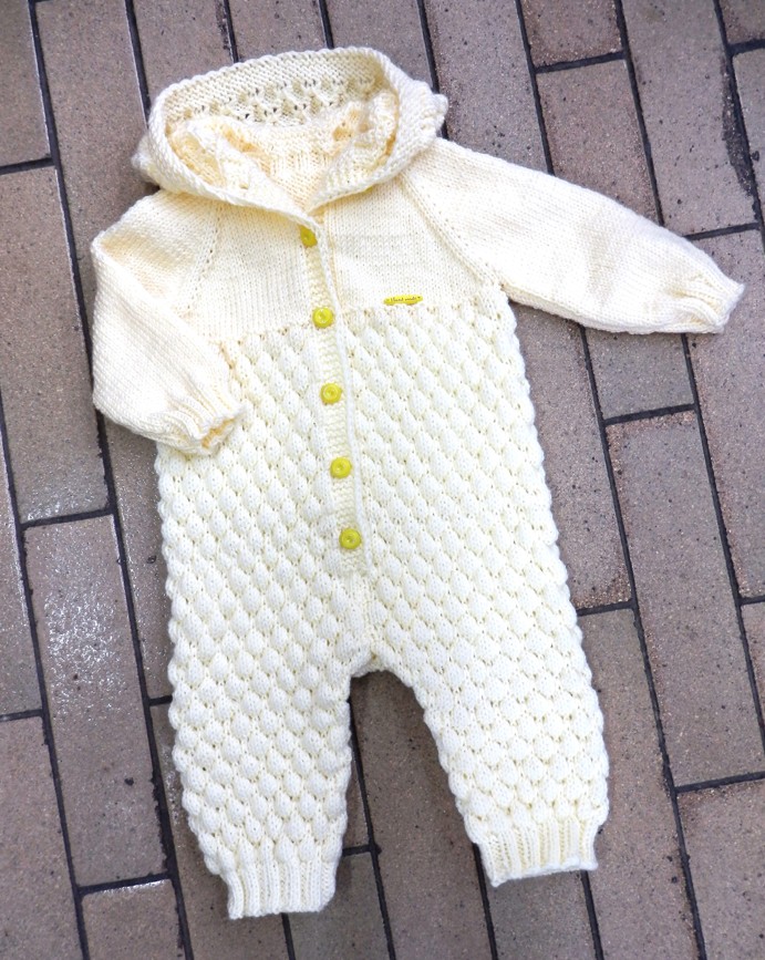 Pletená kombinéza pro mimi "bublinka"