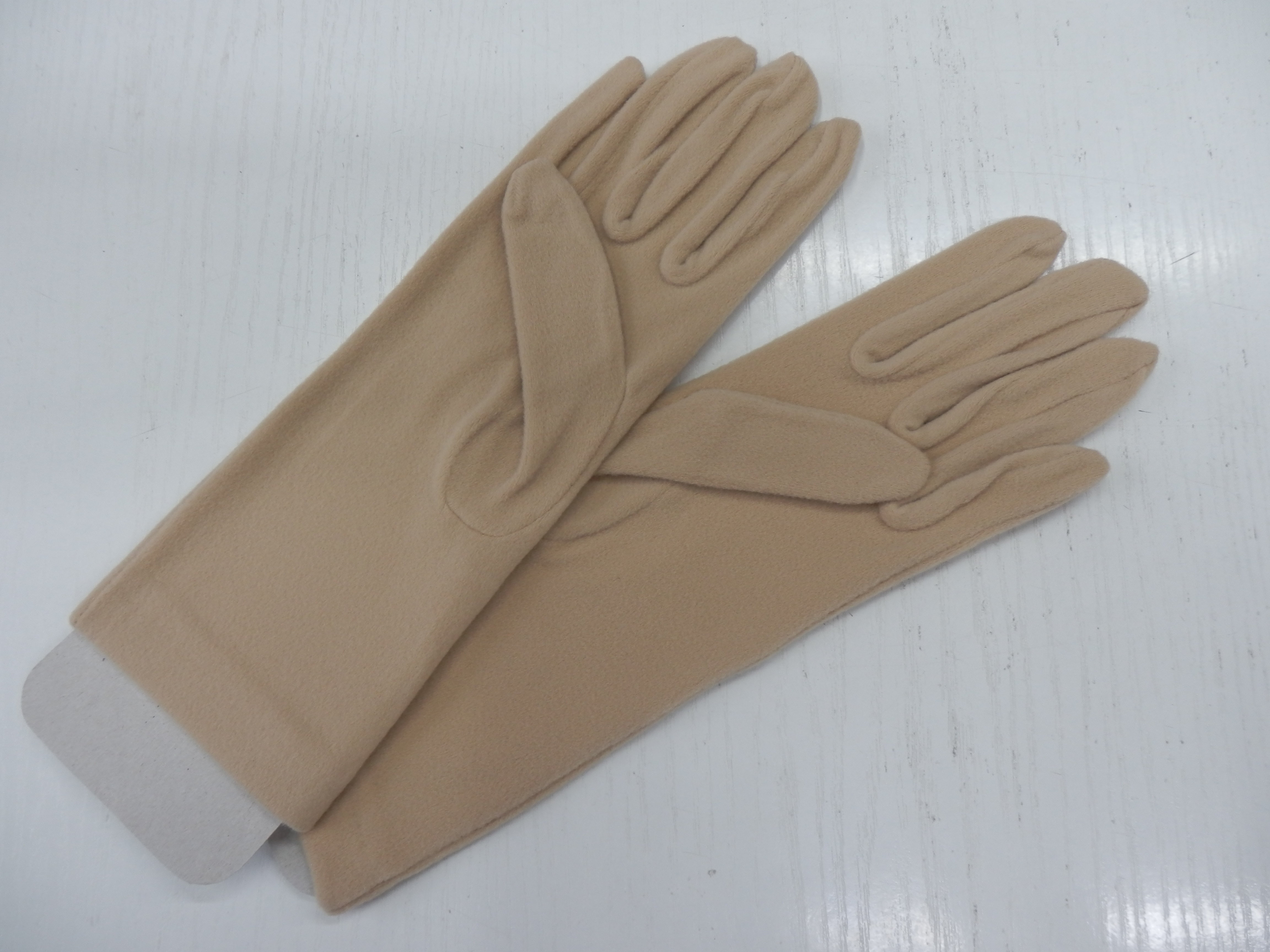 Dámské rukavice z veluru