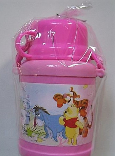 Lahev plast MEDVÍDEK PÚ 15 cm s hrnečkem